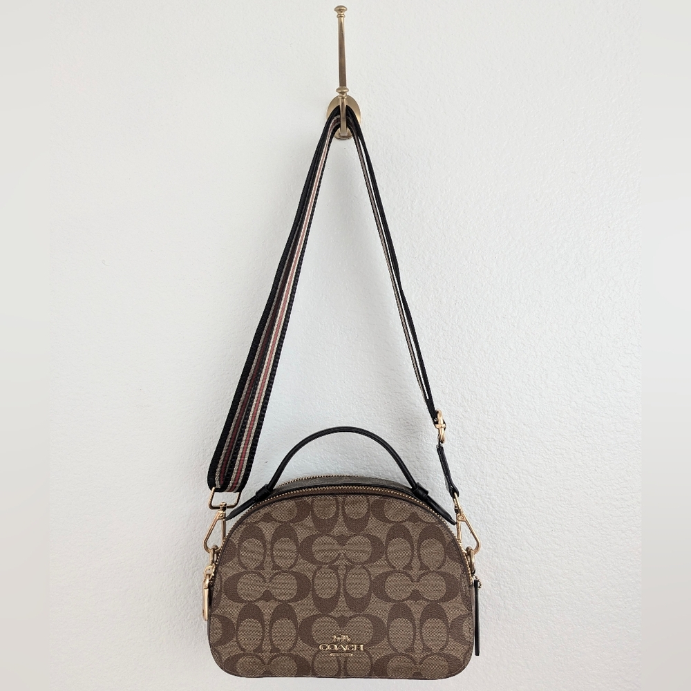 Coach 1591 - Serena Satchel - Lightly Used - Great Condition, Classic, Academia